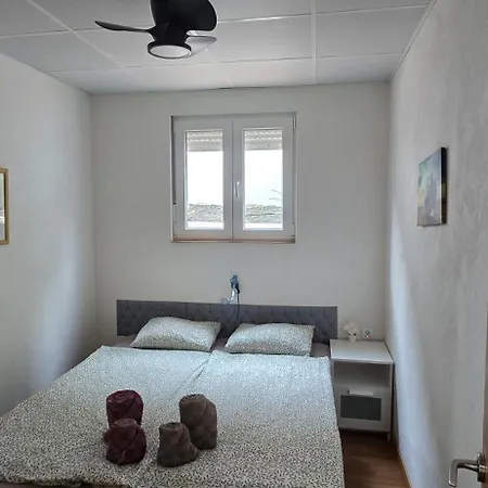 2 Bedrooms - Quiet Location - Pool - Adults Only דירה *